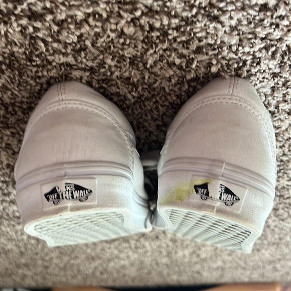 Vans - Picture 3 of 3